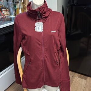 Bench NWT S burgundy lightweight high collar zipper pockets thumbhole jacket